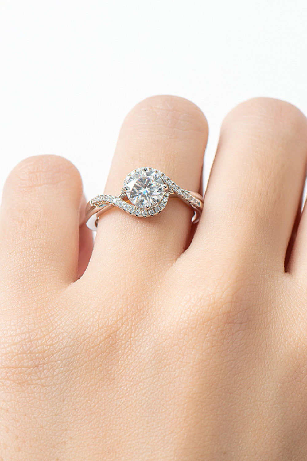 1 Carat Crisscross Ring