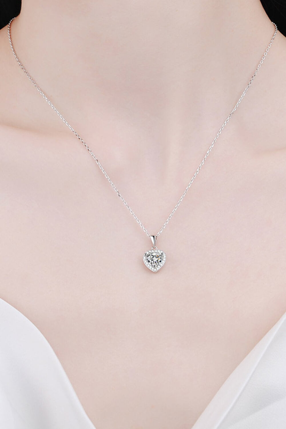 1 Carat Heart Pendant Chain Necklace